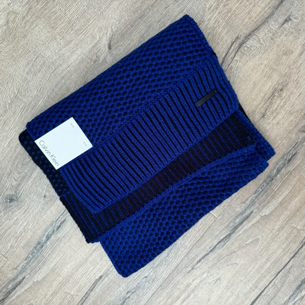 Calvin Klein | scarf - Picture 3 of 4